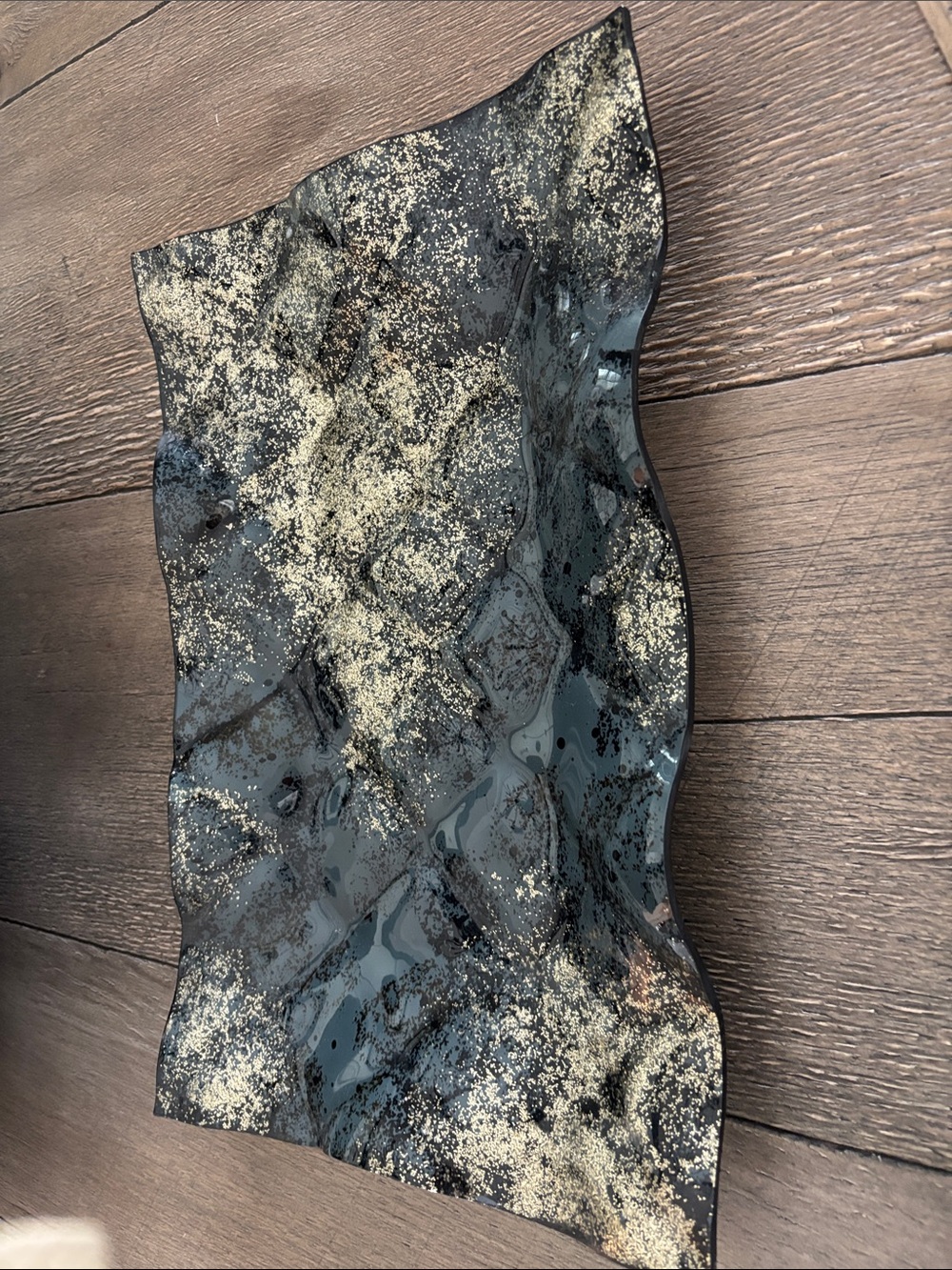 Wavy Metallic Black & Gold platter